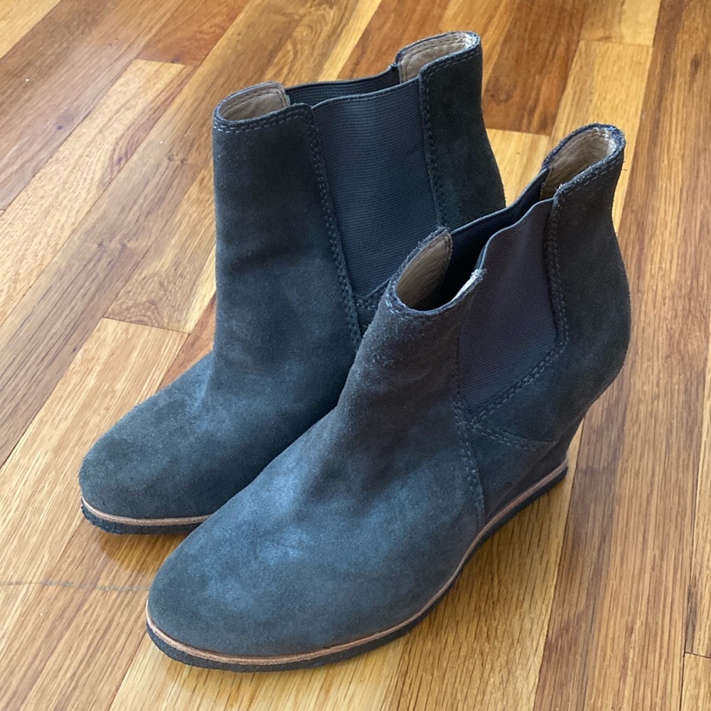 Splendid Women’s Green Wedge Ankle Booties Size 7.5